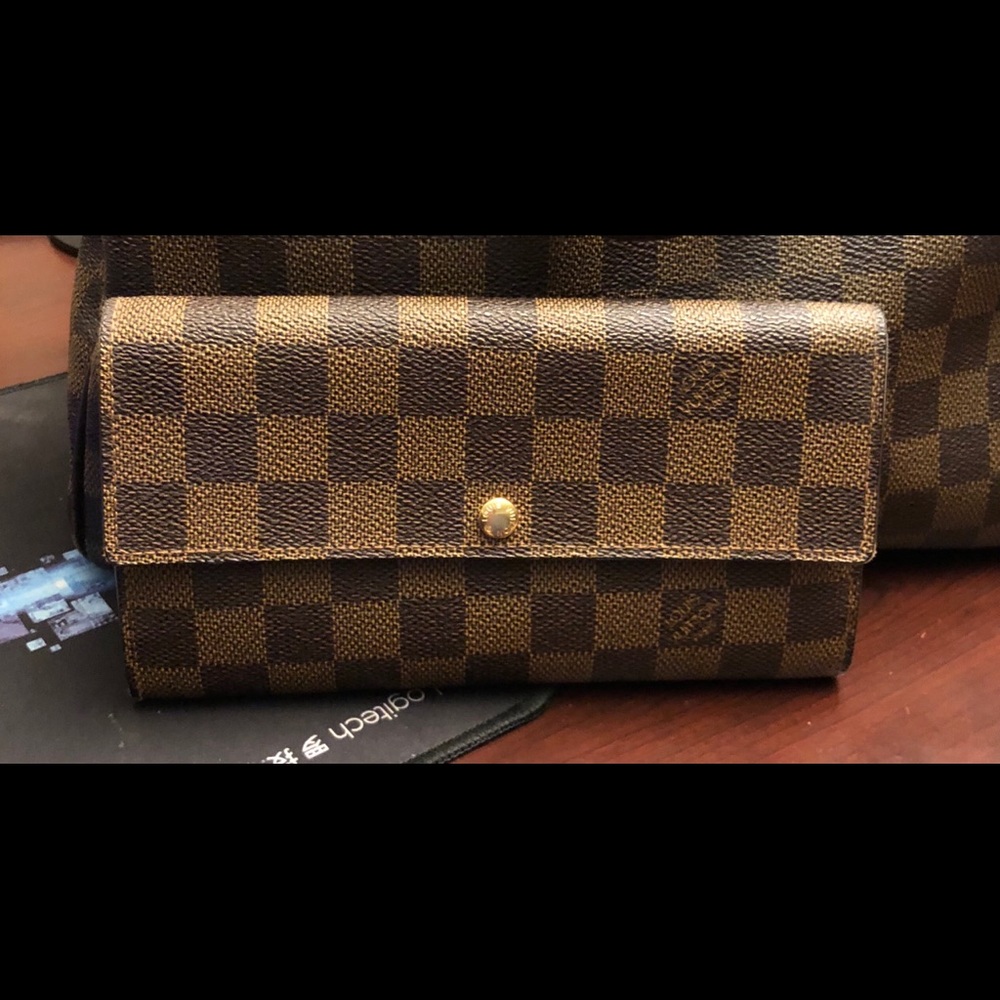 LV wallet